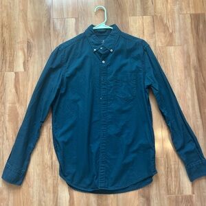 American Eagle Button up